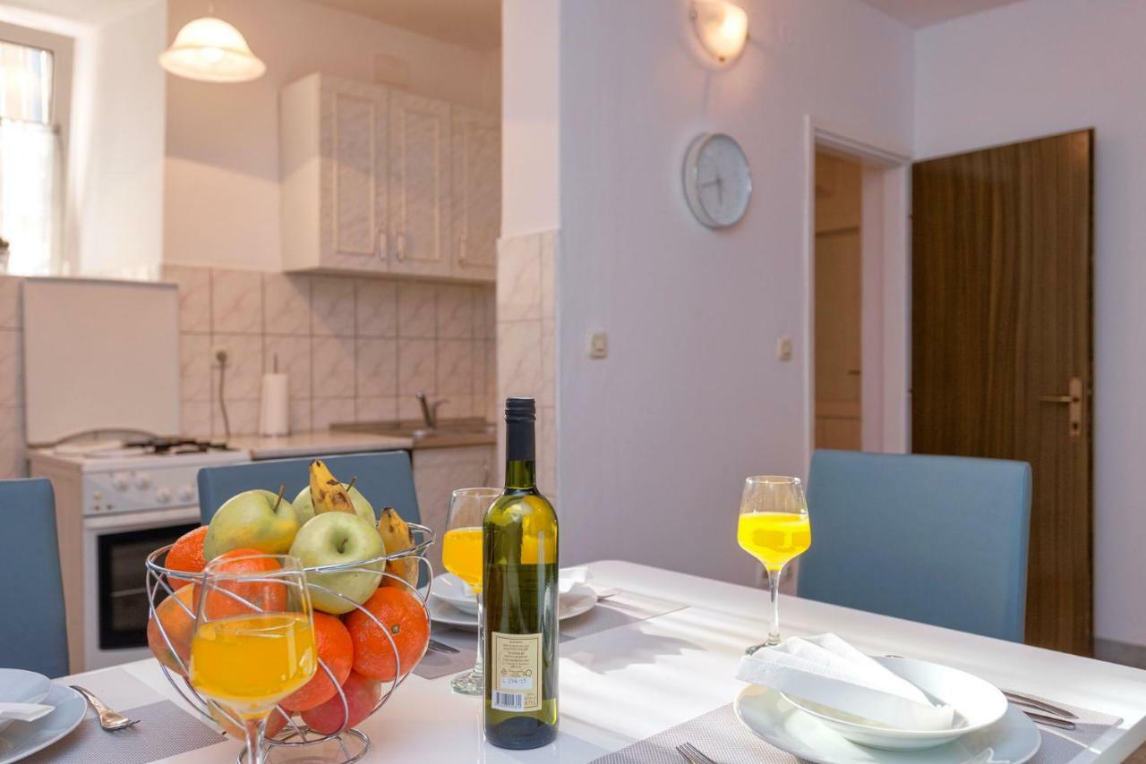 Apartment Mediteran Стари Град Экстерьер фото